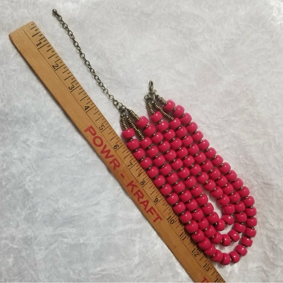 VTG PREMIER DESIGNS 
3-STRAND FUCHSIA
NECKLACE with GOLD ACCENTS - Picture 5 of 10